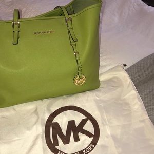 Michael Kors Jet Set Tote w/ Dustbag